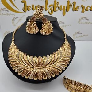 Gold Jewelry Set